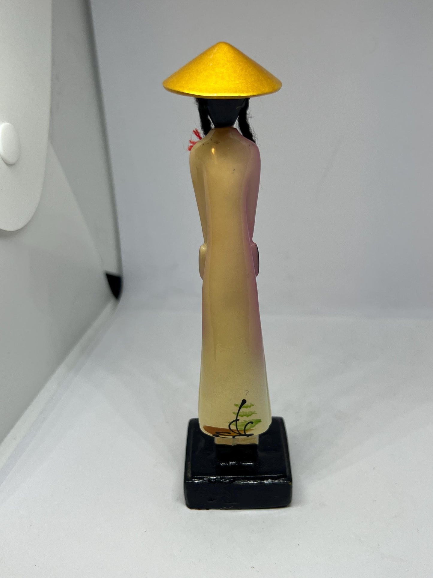Vietnamese Ao Dai Doll: Polyresin Statue with Conical Hat.