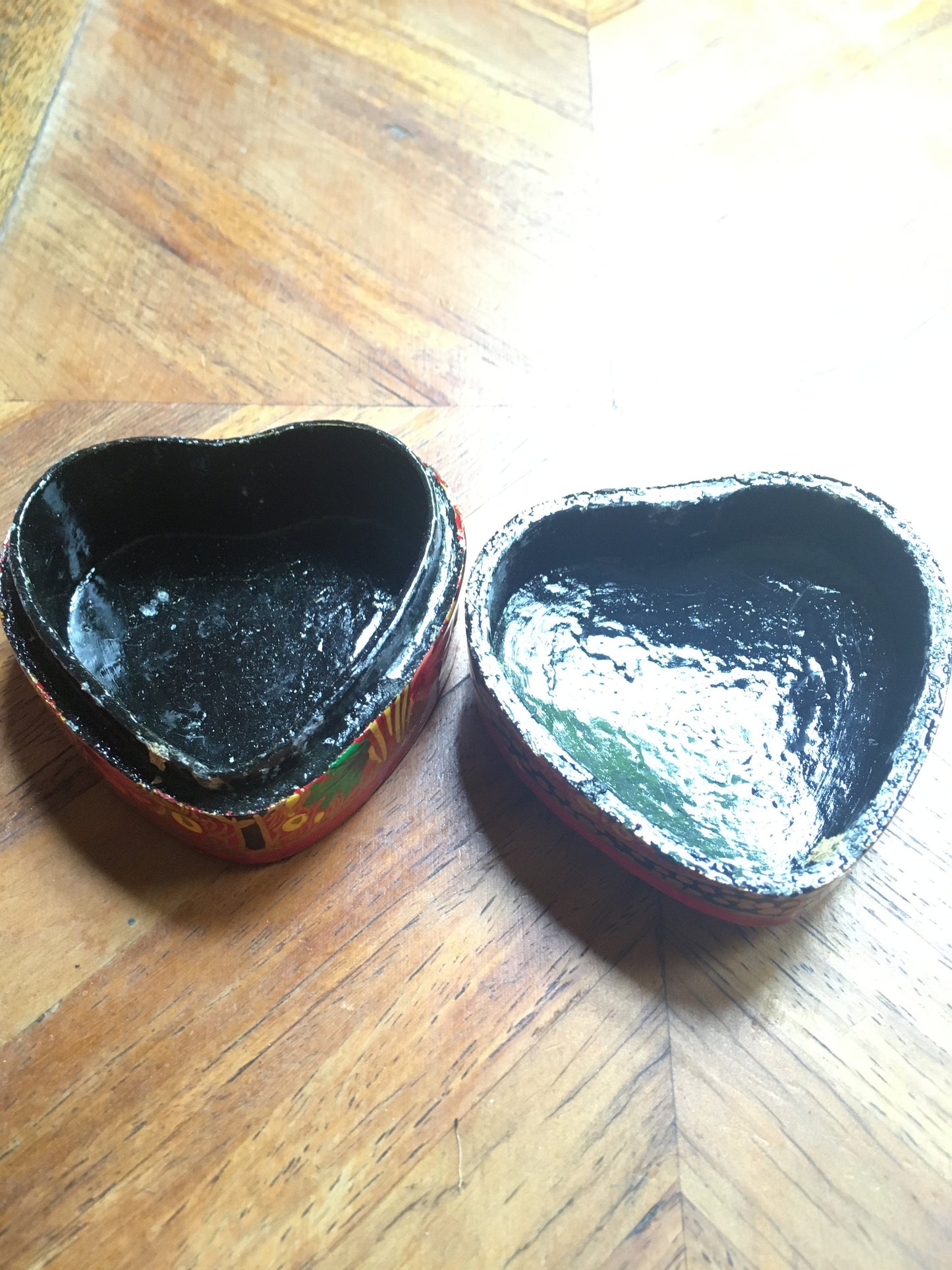 Beautiful hand-painted heart shaped lidded box.