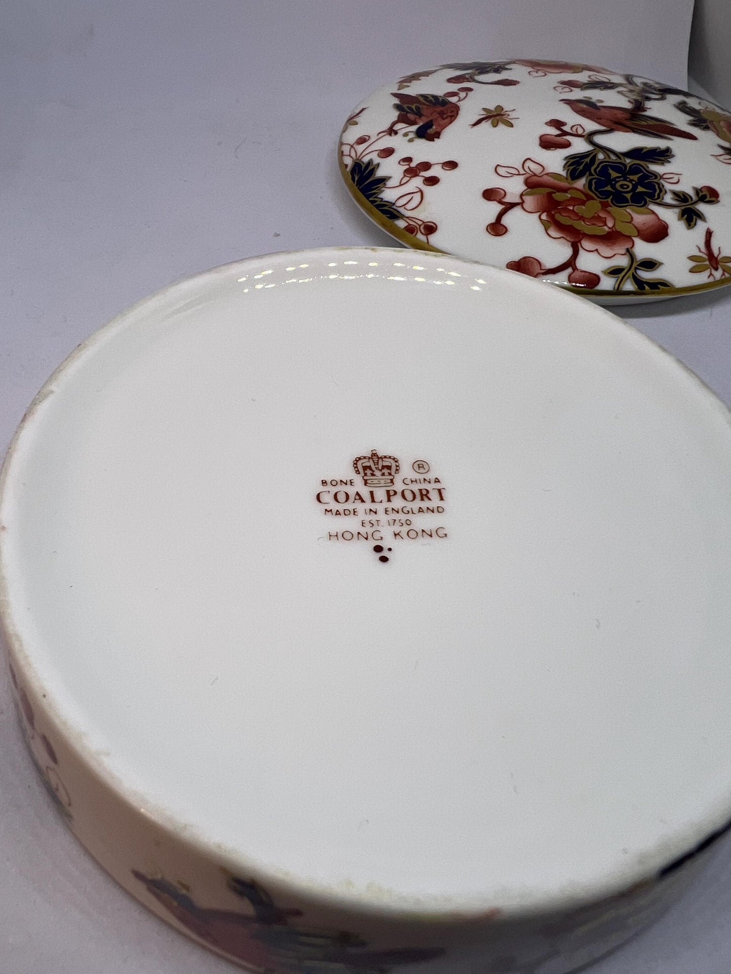 Vintage Coal Port trinket dressing table box.Hong Kong pattern Bone China.