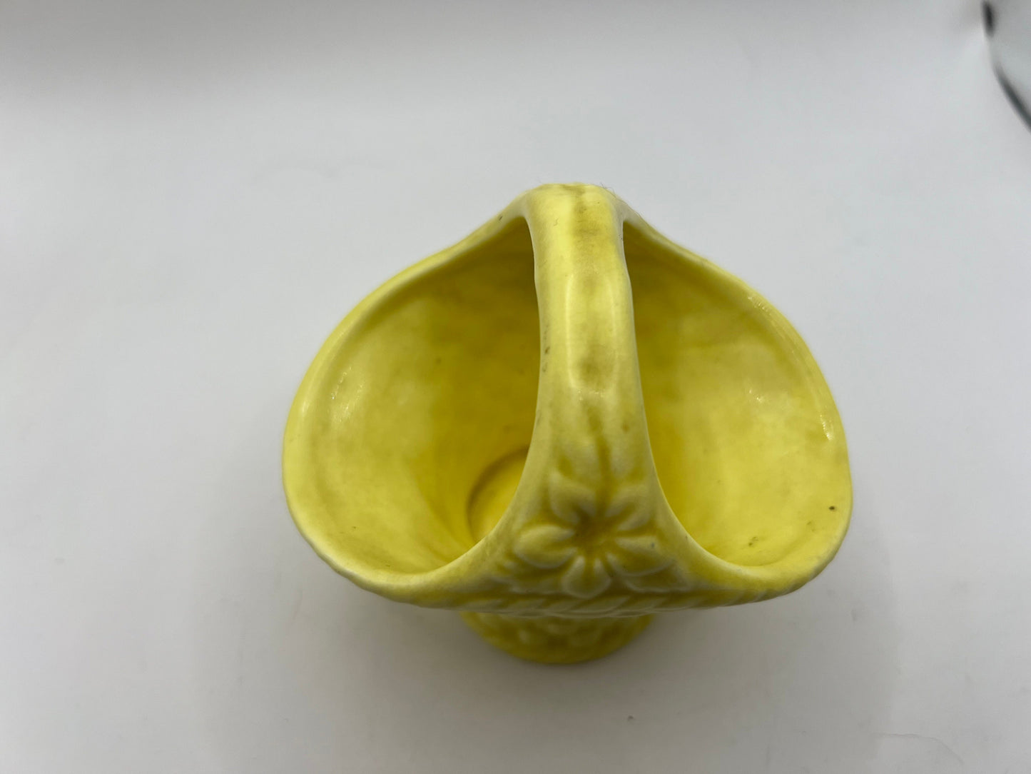 Vintage Sylvac yellow ceramic posy basket. Marked Sylvac 1777 Made in England.