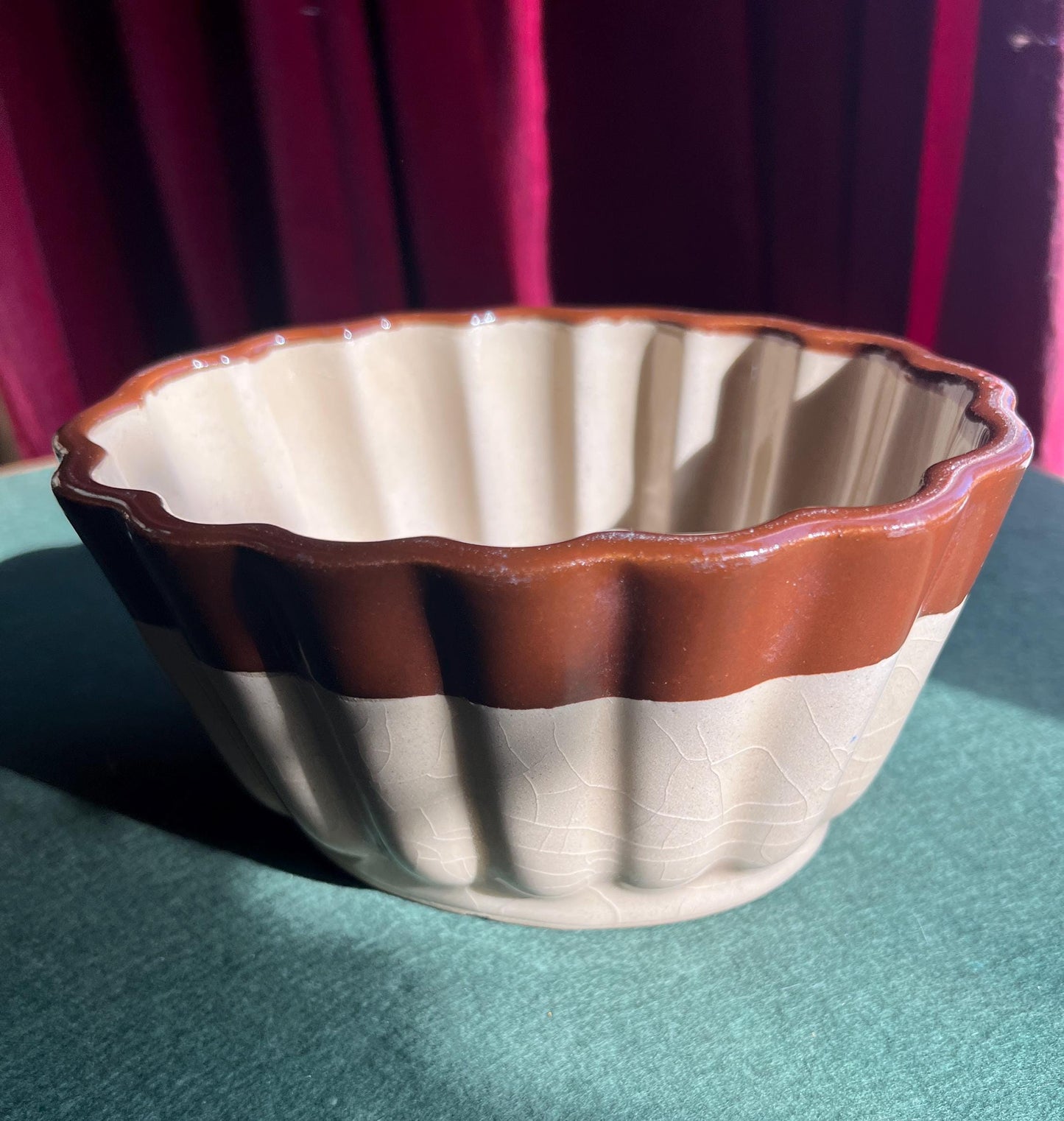 Vintage stoneware jelly aspic mould. Stamped Bourne Denby England.