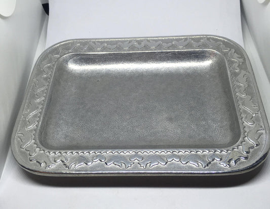 Wilton Armetale  Doves and Hearts design small rectangular tray baker.