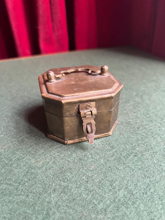 Antique Vintage brass octagonal lidded box. Great patina. Hinged trinket stash box with handle and clasp.