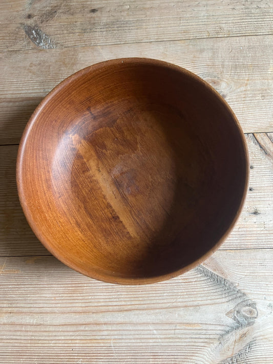 Hand crafted Teak wood trinket key bowl. Original sticker. Burma Teak Kasinga woodcraft Pitlochry.