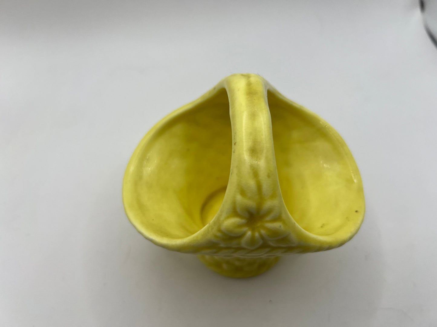 Vintage Sylvac yellow ceramic posy basket. Marked Sylvac 1777 Made in England.
