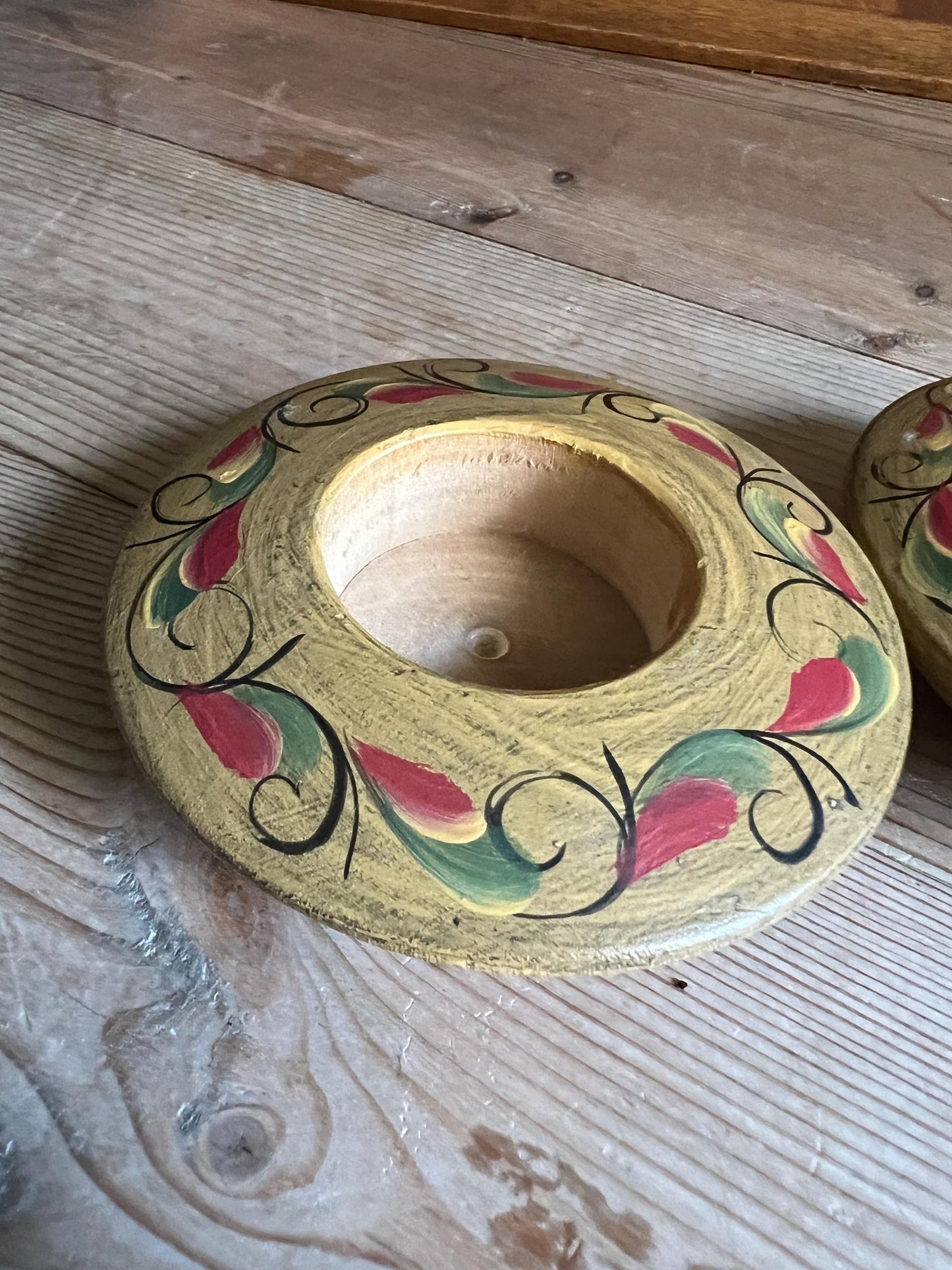 Hand painted rosemaling style votive holders. Norwegian folk art. Sticker Jorunn Øivold