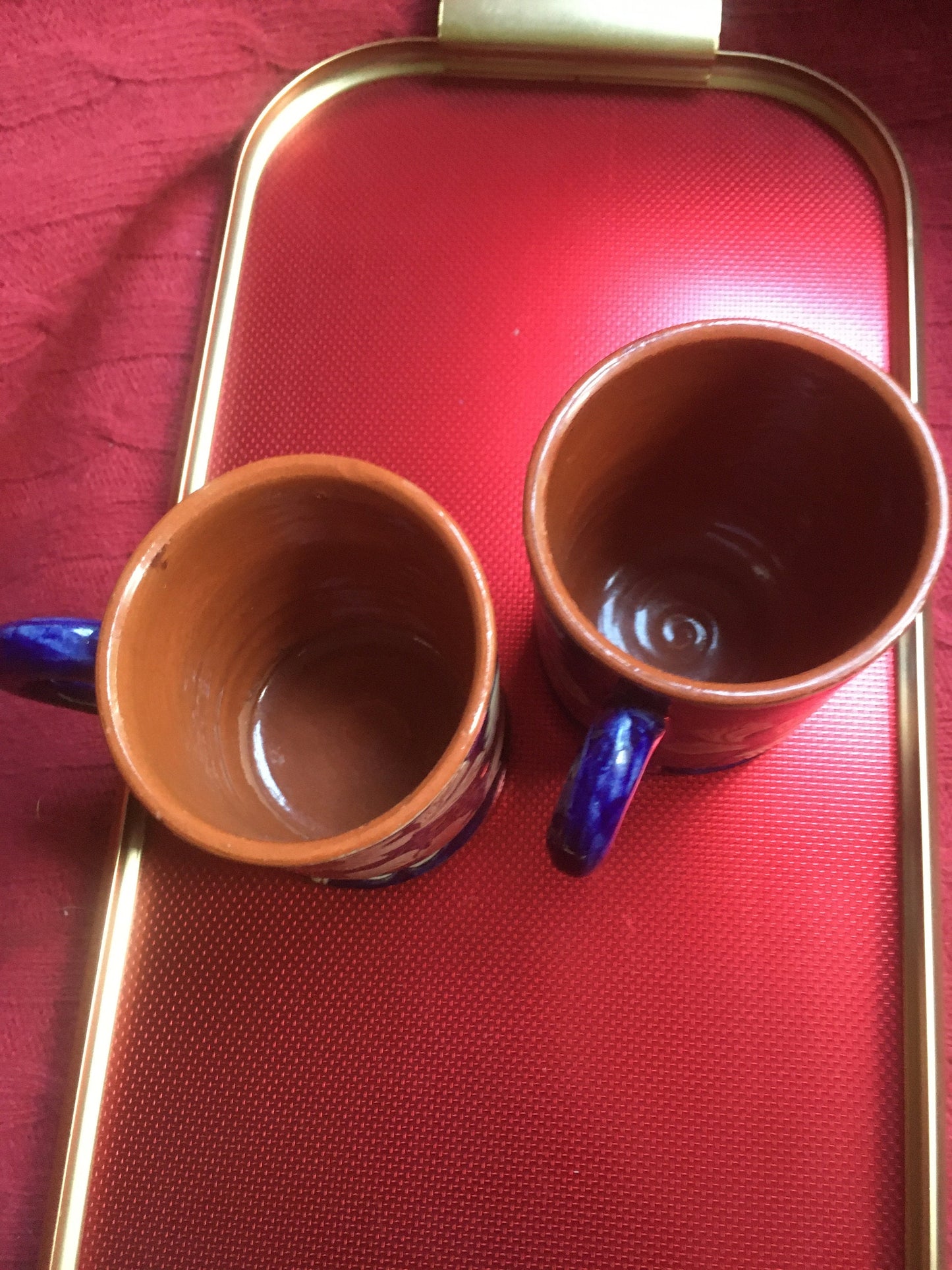 Studio pottery mugs signed Orlario Crista from São Pedro do Corval, Portugal. 2 available