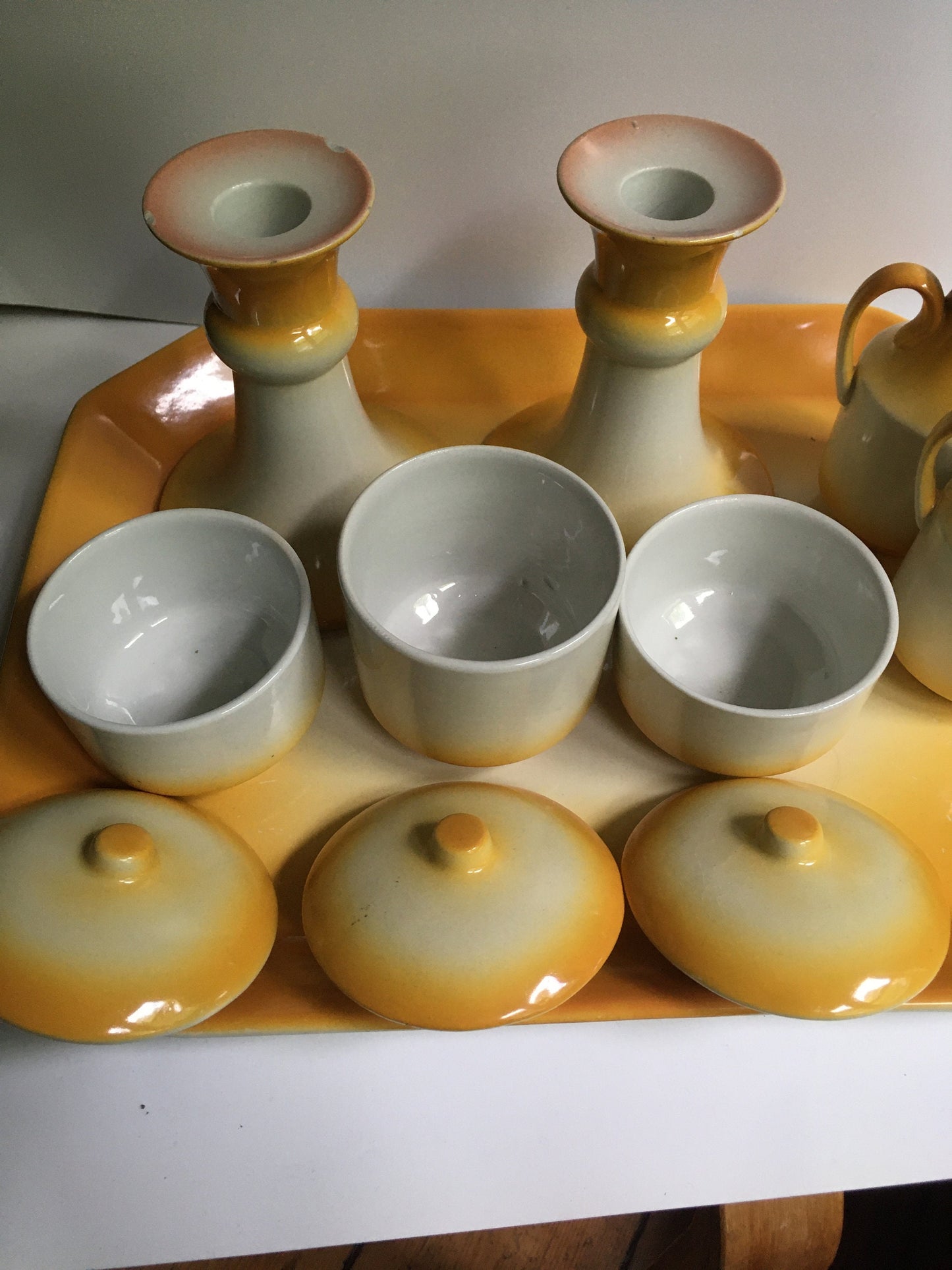 Beautiful vintage Yellow fade Adams Tunstall Dressing table set.