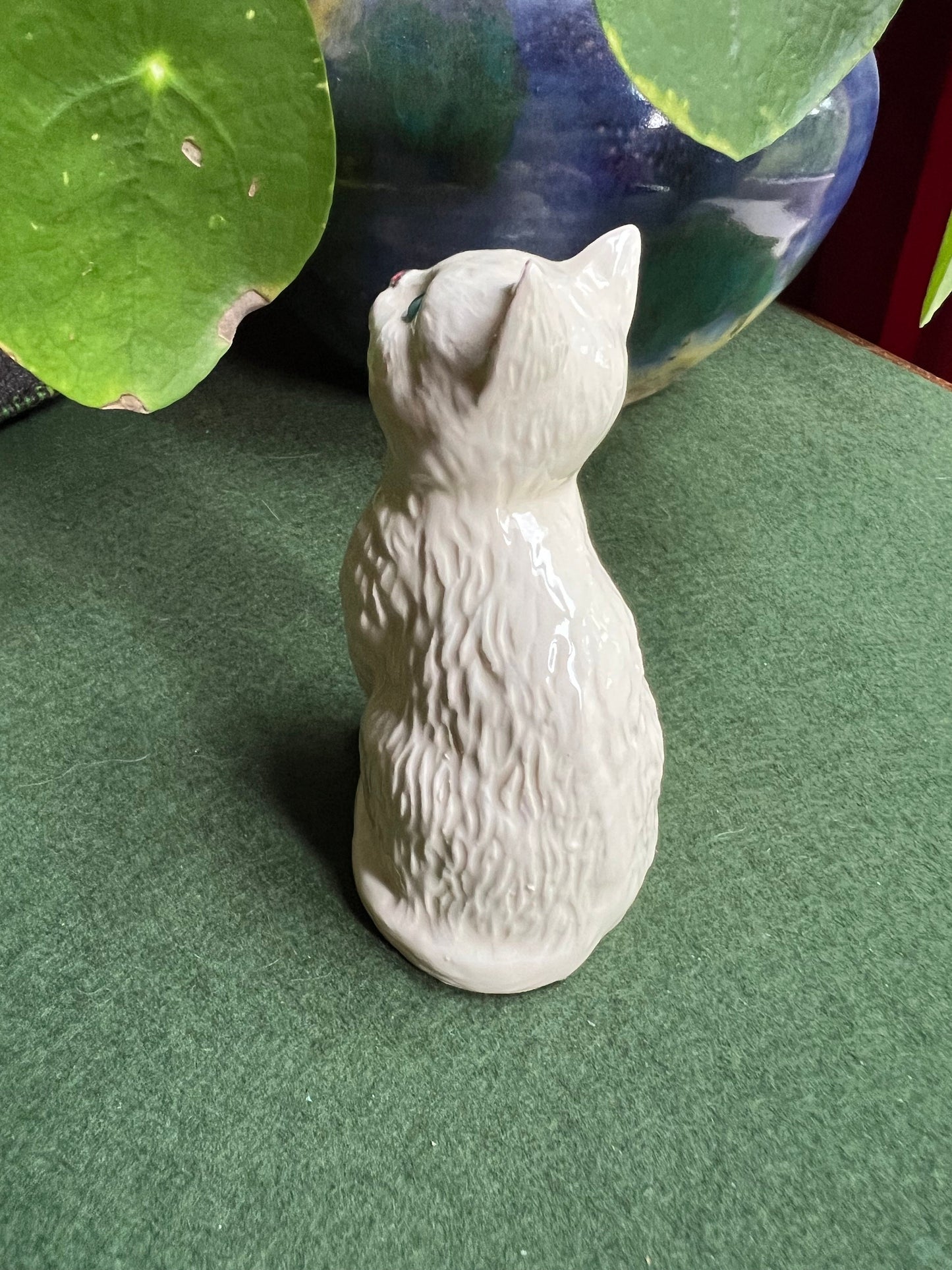 Royal Doulton Star gazing ceramic kitten.