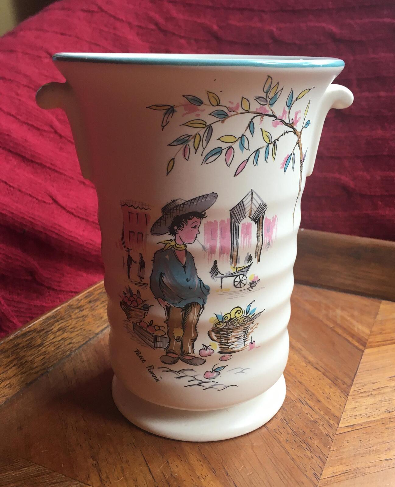 Utensil holder vase. Vintage Kitsch Crown Ducal Ware Petit Pierre.