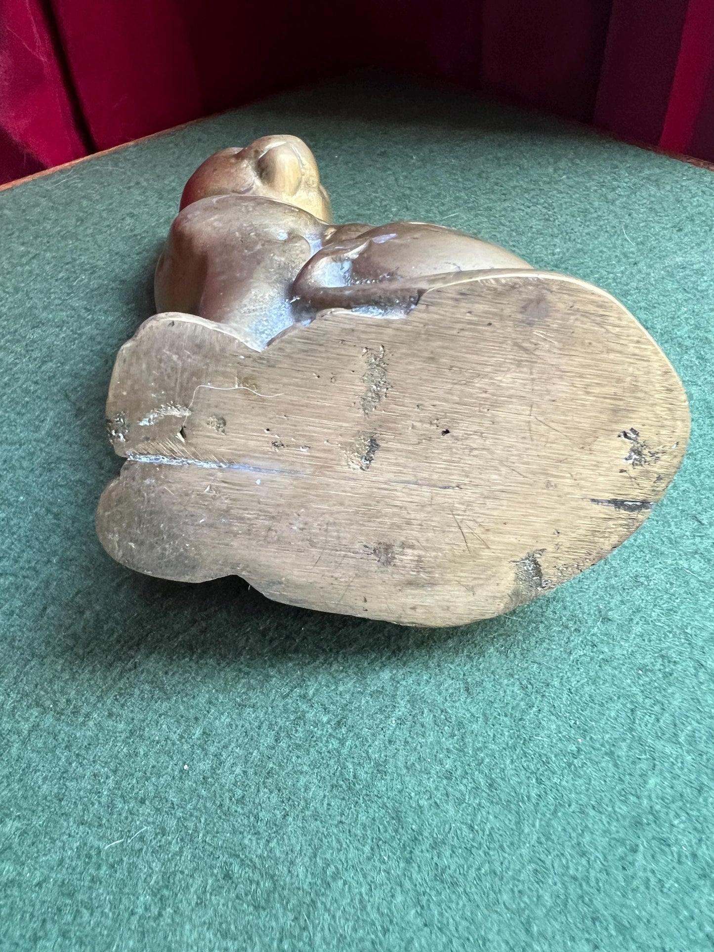 Vintage solid brass Siamese cat figurine. Sitting cat paperweight.