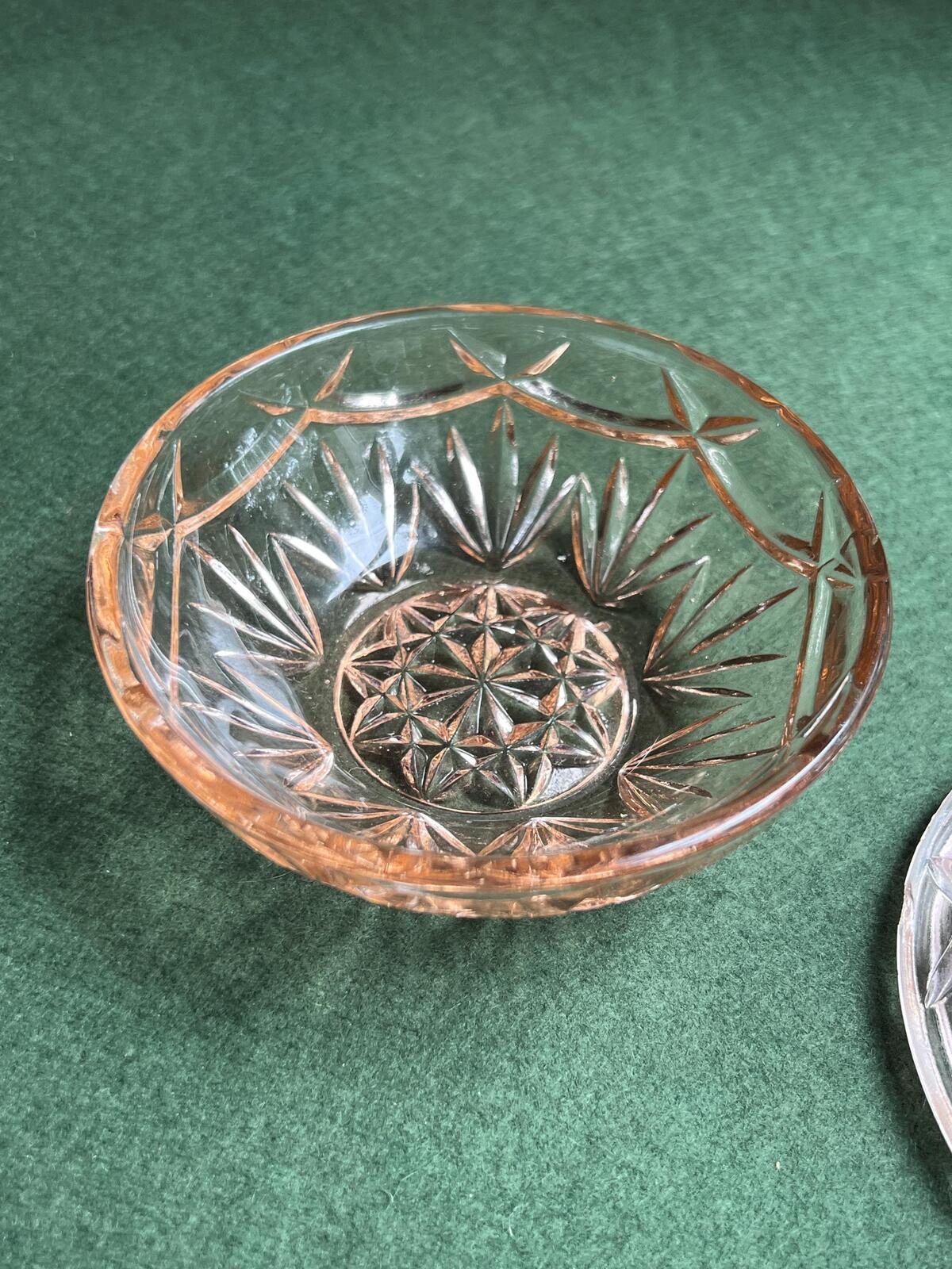 Pink depression glass lidded candy bowl. 1940s Dressing table trinket bowl.
