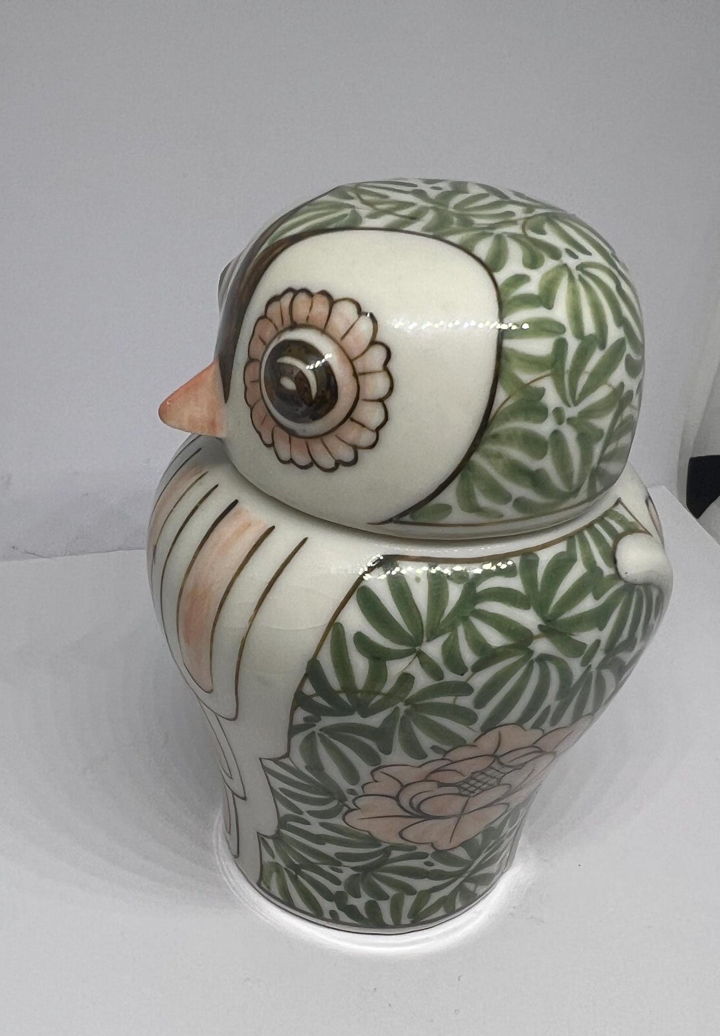 Vintage owl lidded ginger jar. Hand painted ceramic owl lidded pot.