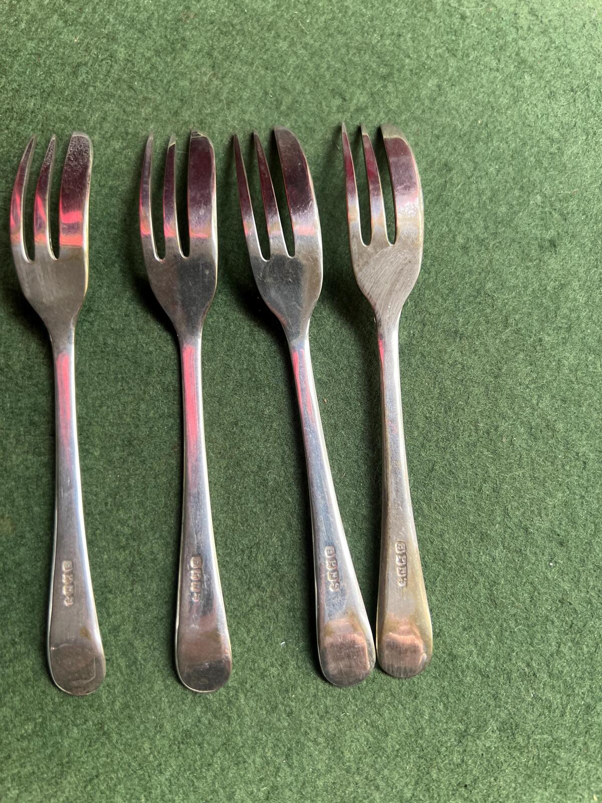 Set 4 silver plated cake dessert forks. Stamped EPNS