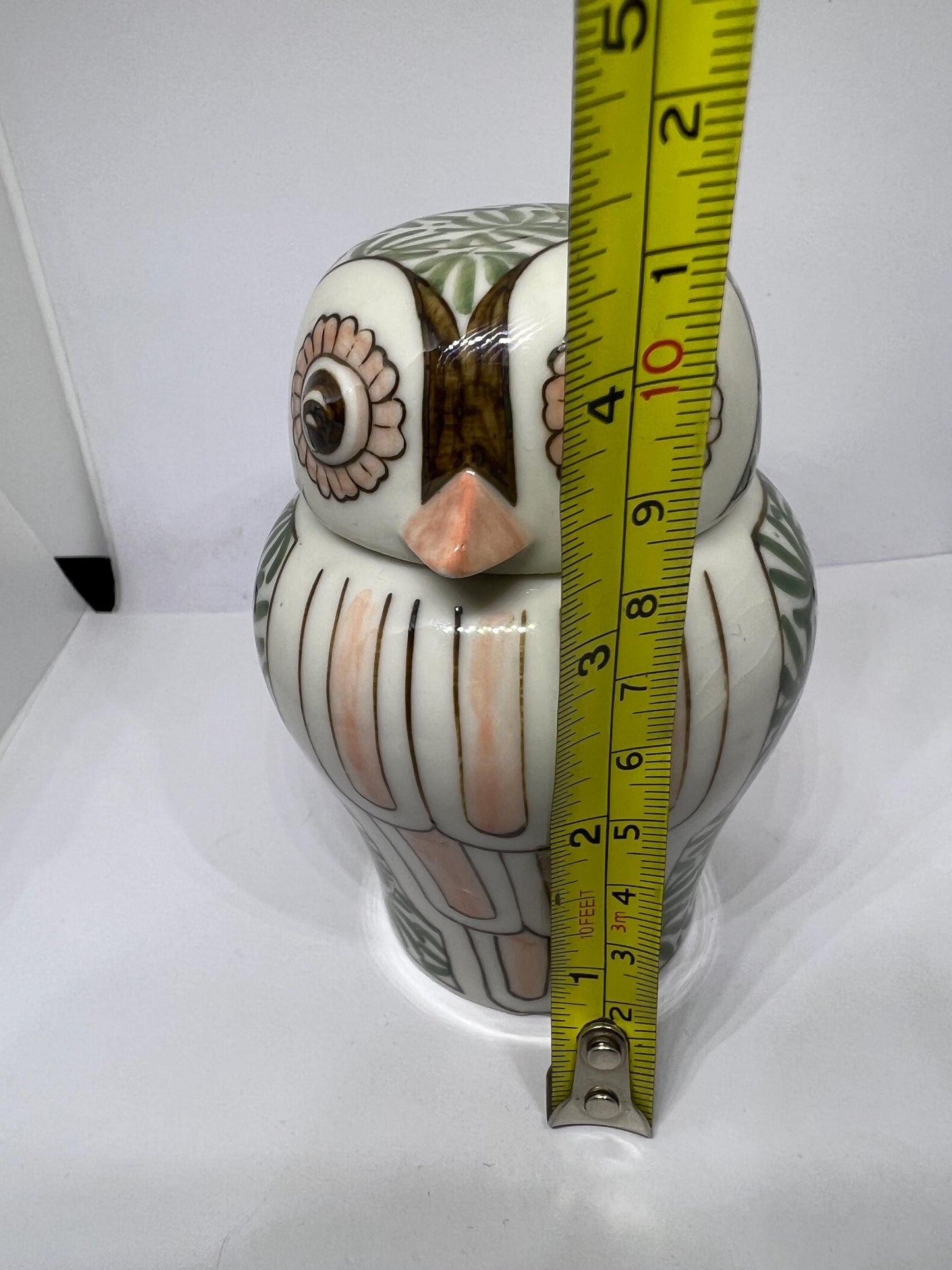 Vintage owl lidded ginger jar. Hand painted ceramic owl lidded pot.
