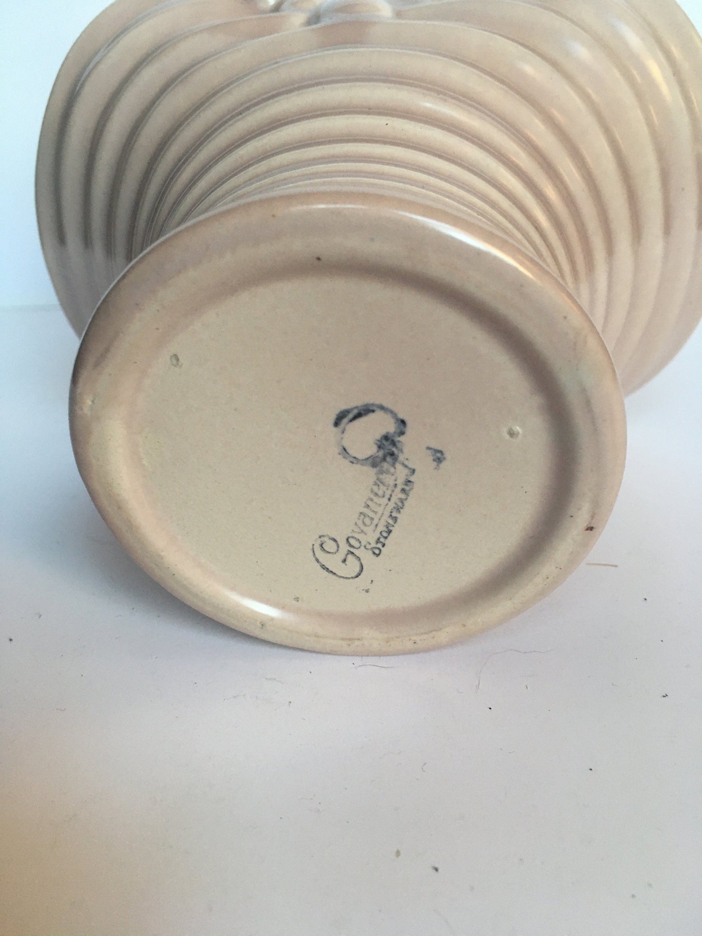 Pink ceramic basket. Govancroft Pottery Ceramic flower Basket.