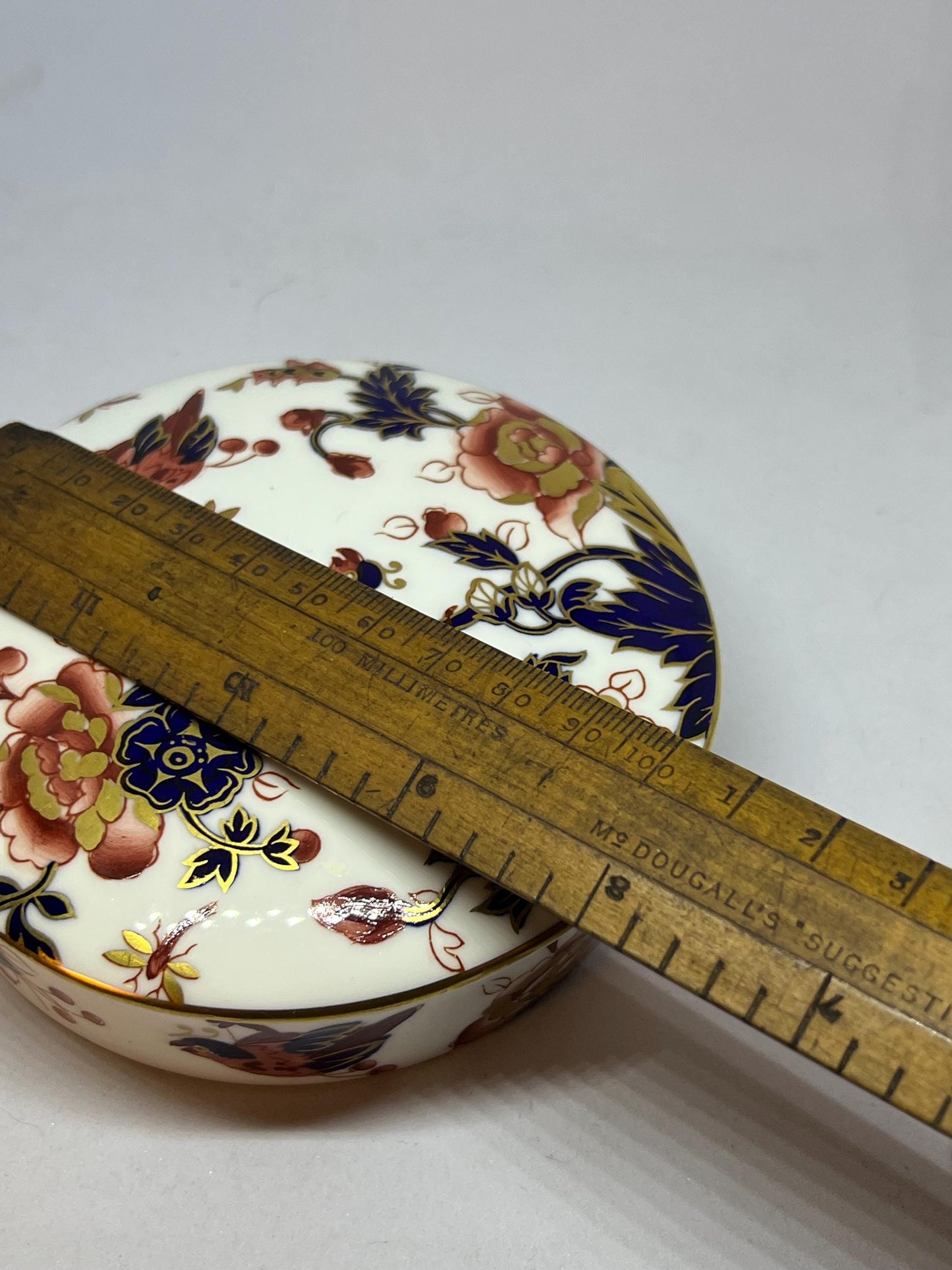 Vintage Coal Port trinket dressing table box.Hong Kong pattern Bone China.