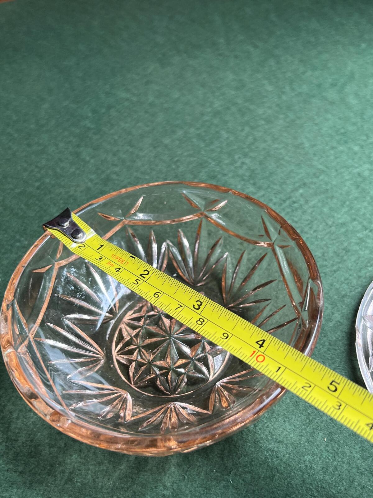 Pink depression glass lidded candy bowl. 1940s Dressing table trinket bowl.