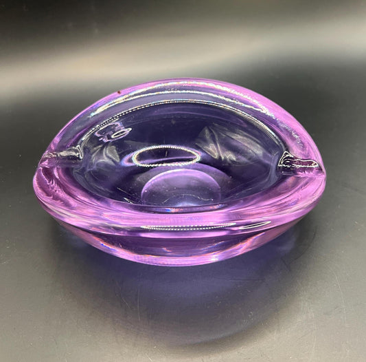 Vintage neodymium alexandrite glass ashtray.