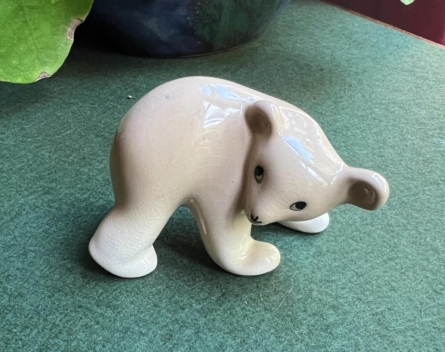 Ceramic Baby polar bear figurine Stamped WR Midwinter Burslem England.
