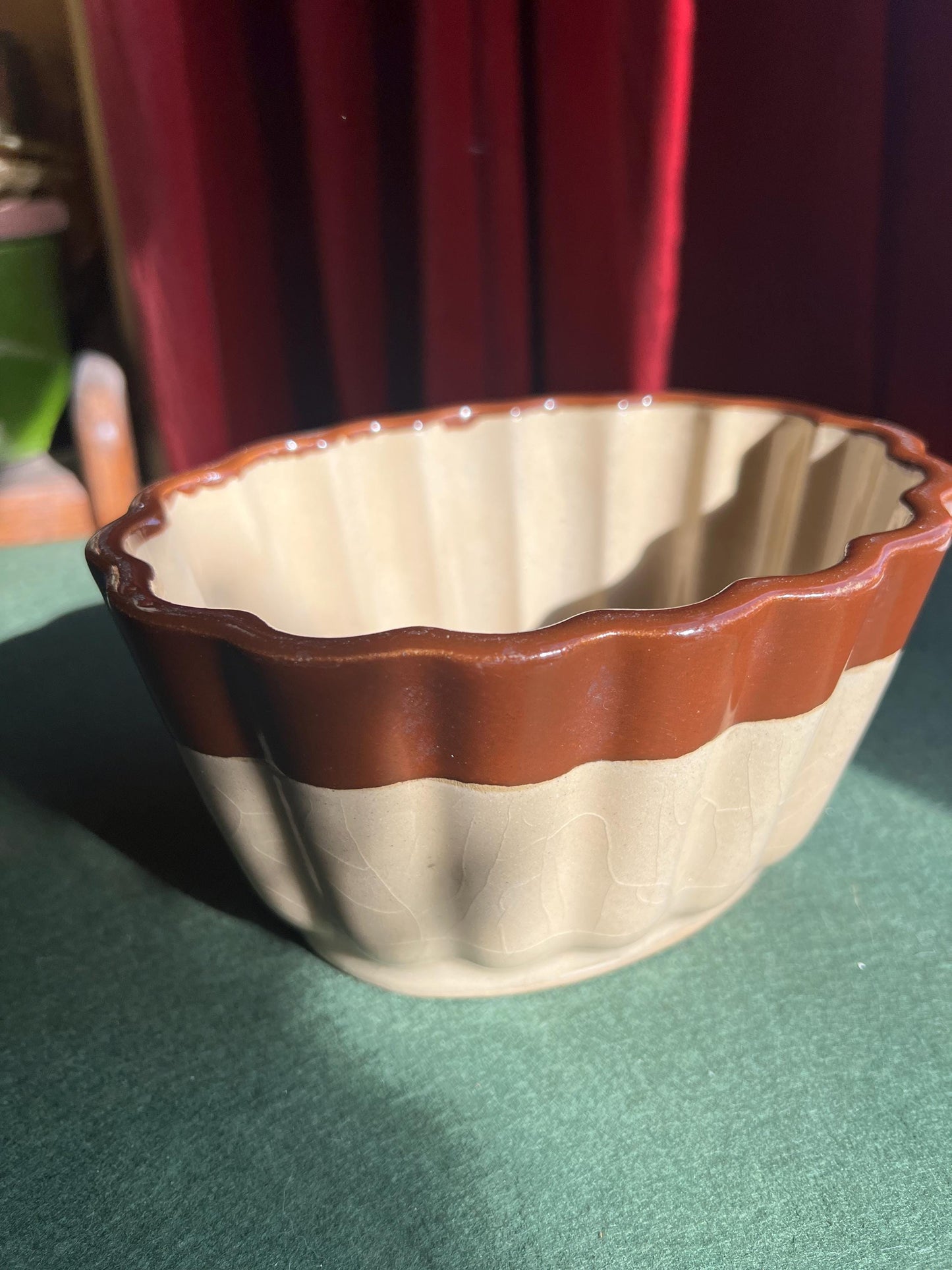 Vintage stoneware jelly aspic mould. Stamped Bourne Denby England.