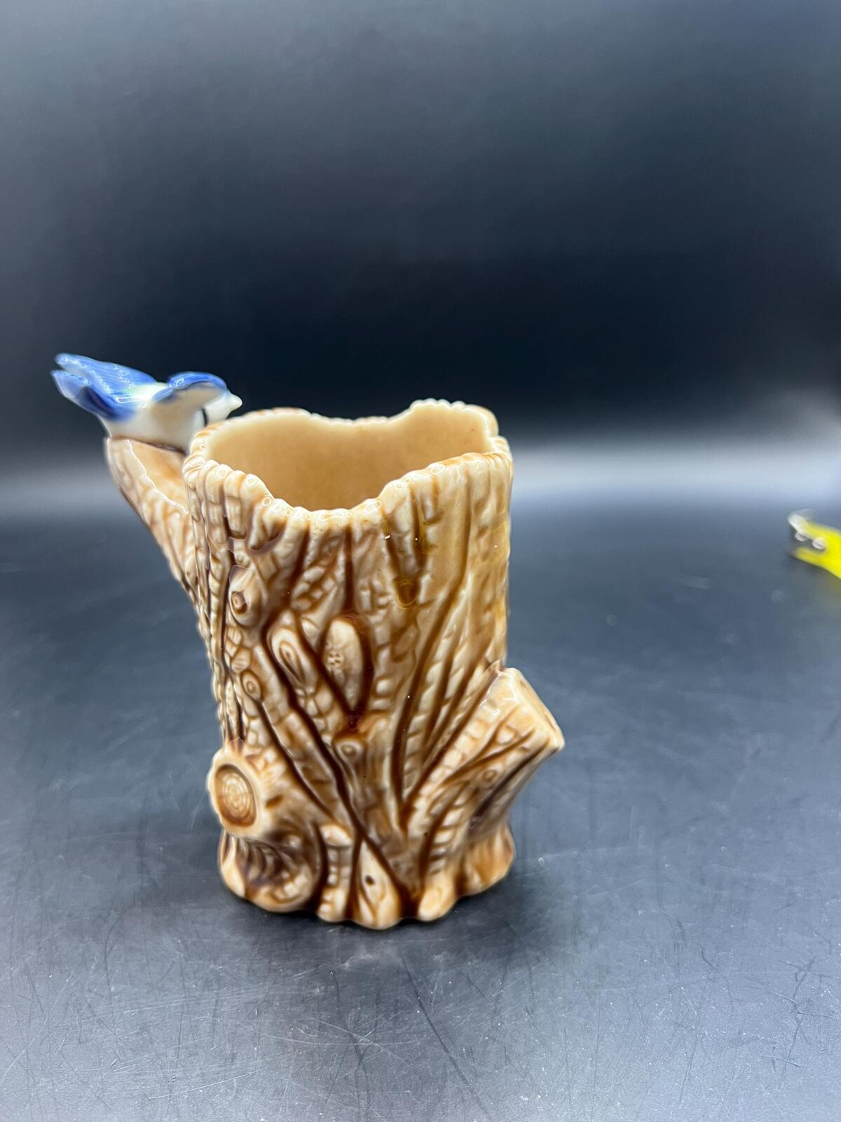 Vintage WADE posy vase. Tree stump with blue bird.