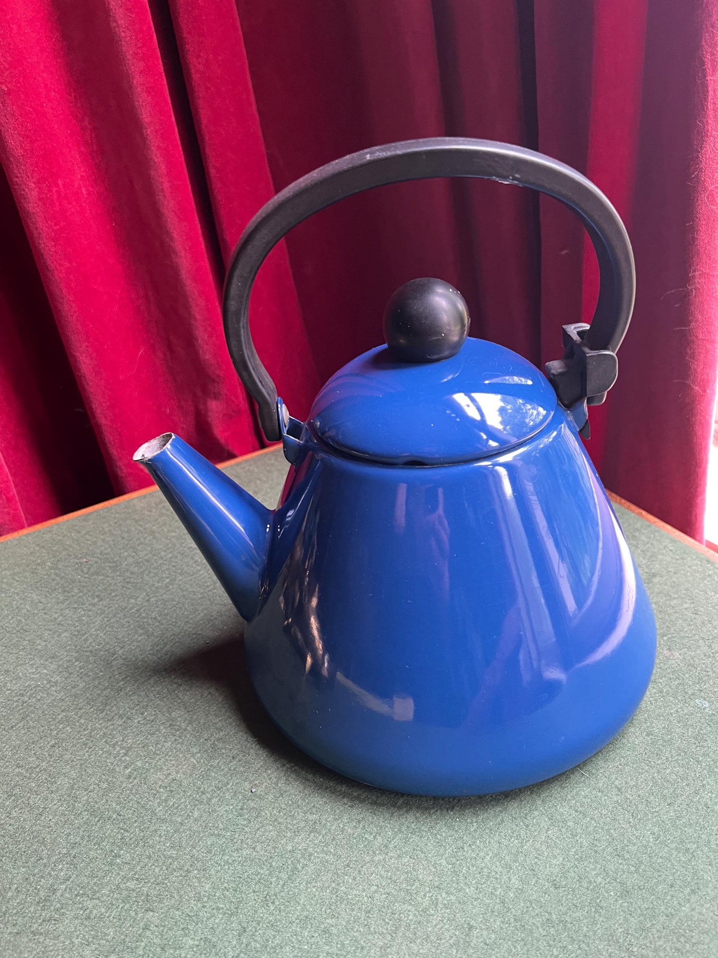 Vintage blue enamel kettle. Stove top kettle.