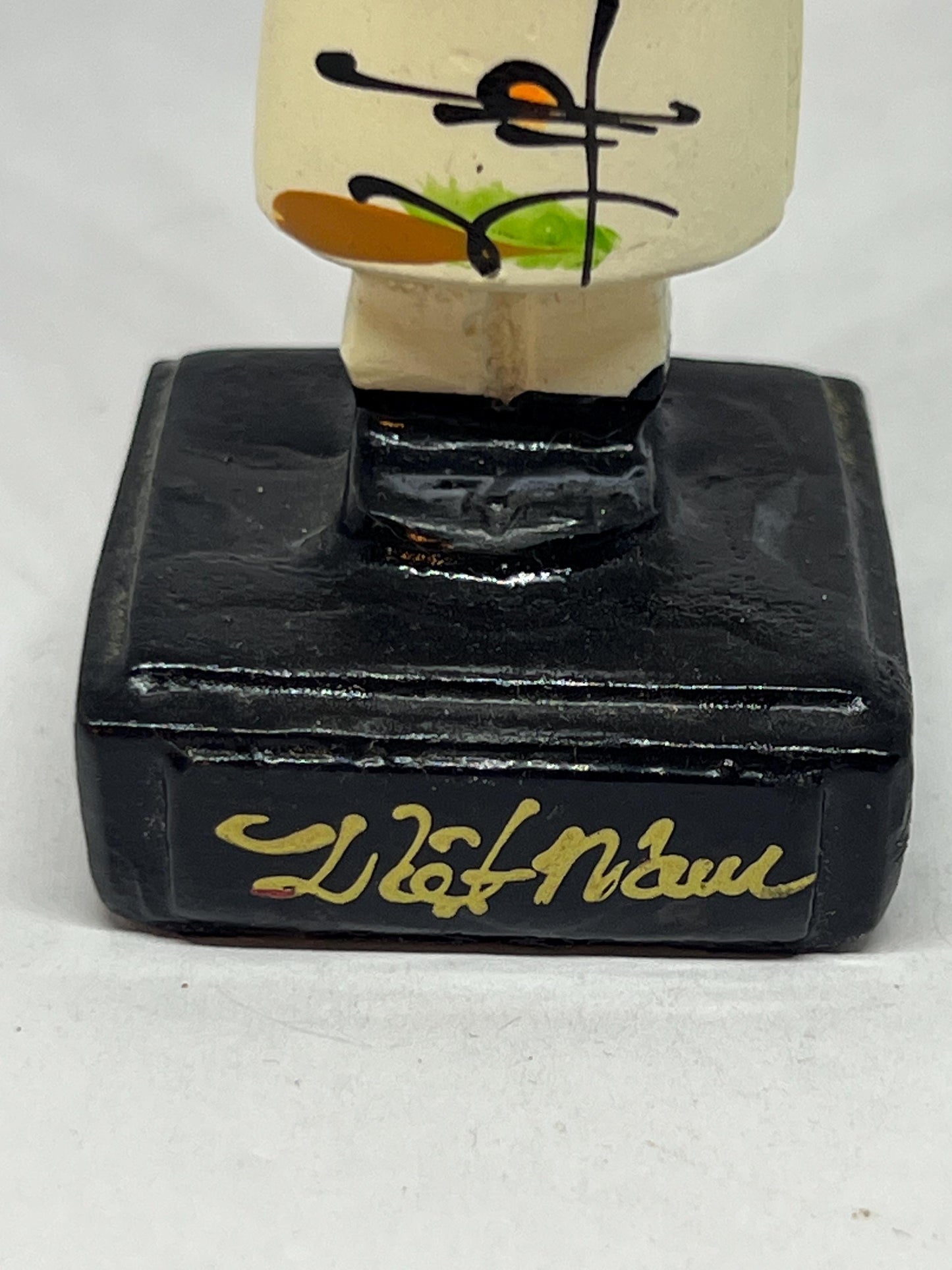 Vietnamese Ao Dai Doll: Polyresin Statue with Conical Hat.