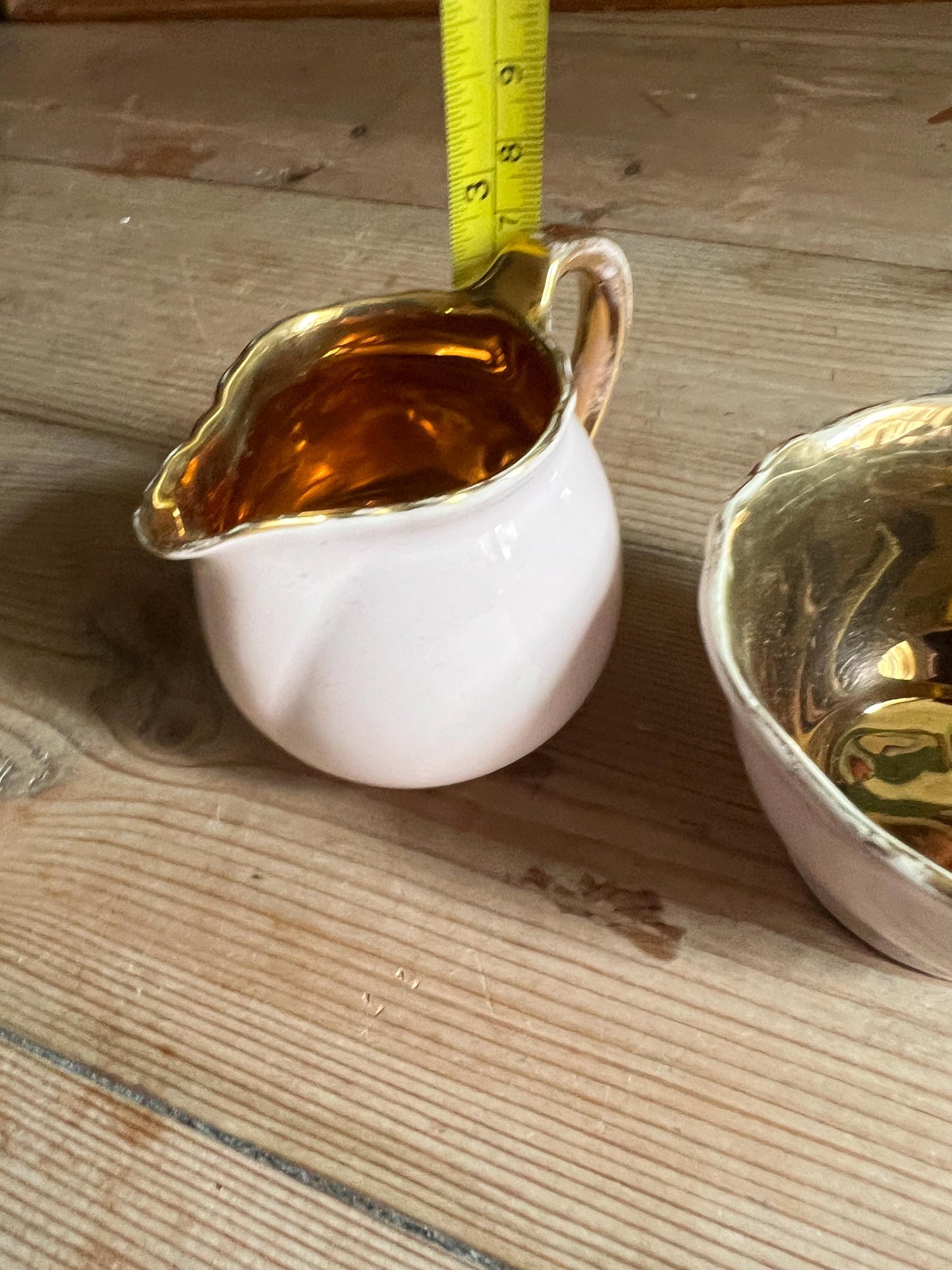 Beautiful pink gold lustre ceramic sugar and creamer set. Crown Devon Made in England.