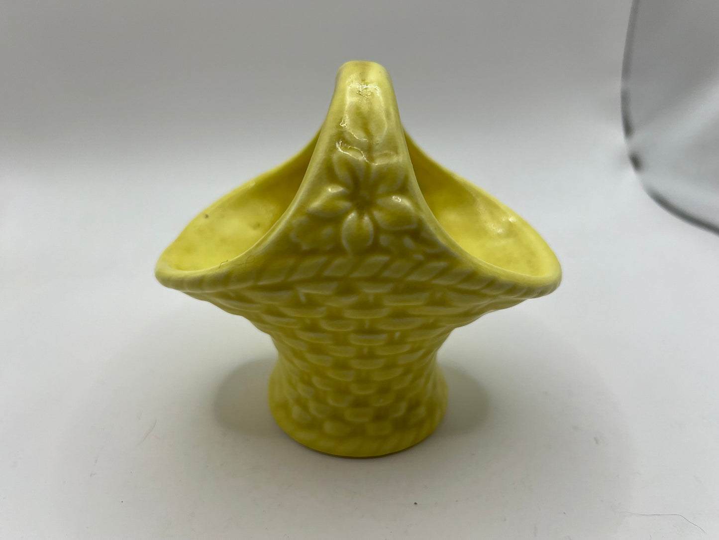 Vintage Sylvac yellow ceramic posy basket. Marked Sylvac 1777 Made in England.