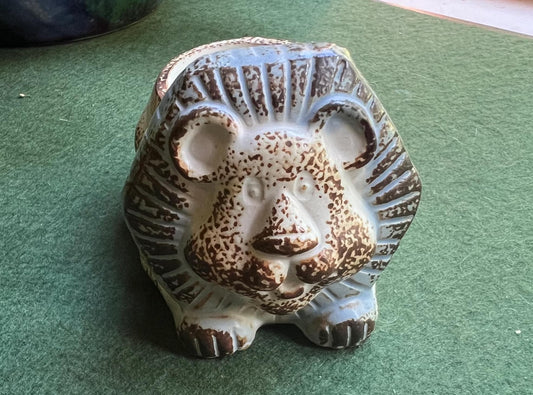 Quirky Lion tealight holder mini planter. Original 'Julietta' Sticker.