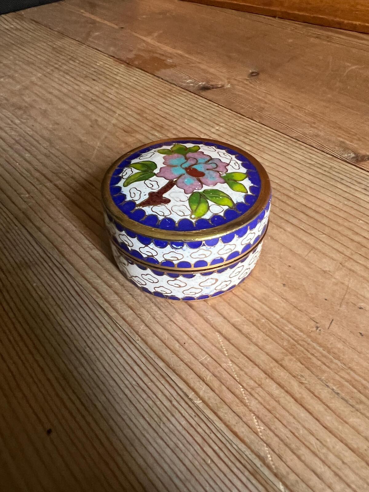 Cloisonne trinket box Lidded floral enamel brass pill box. Dressing table decor.