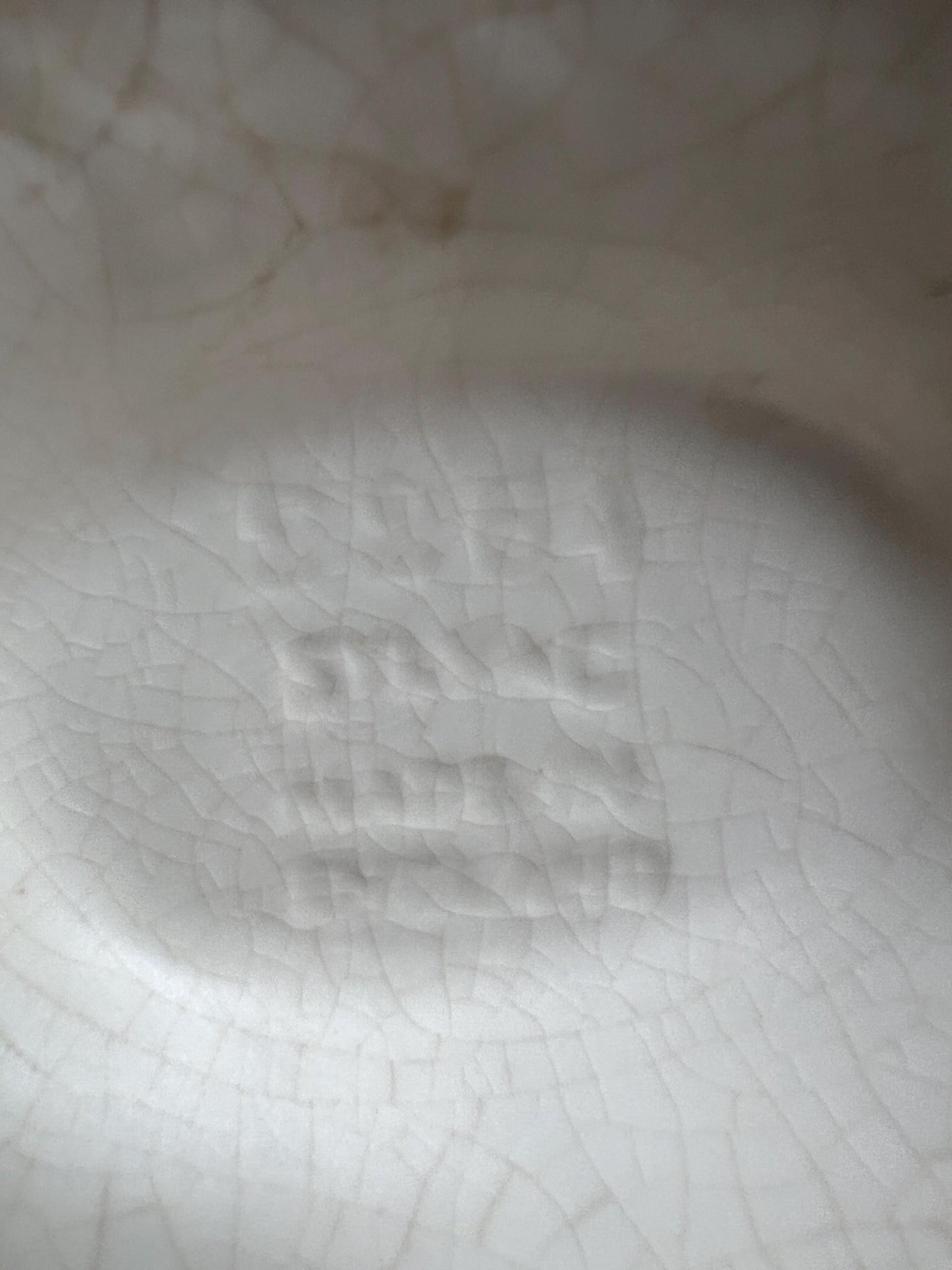 1950s Sylvac Rope mantle vase . Soft white glazed Stamped 2280 Made in England.