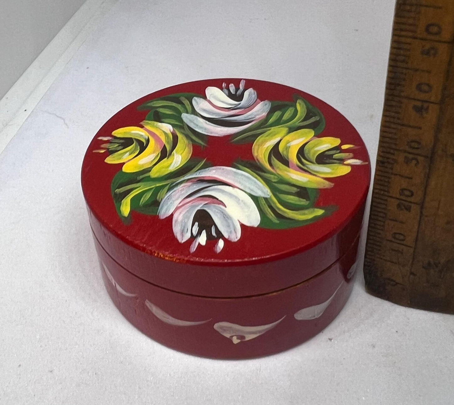 Vintage wooden lidded trinket box Rosemaling style hand painted folk art ring box
