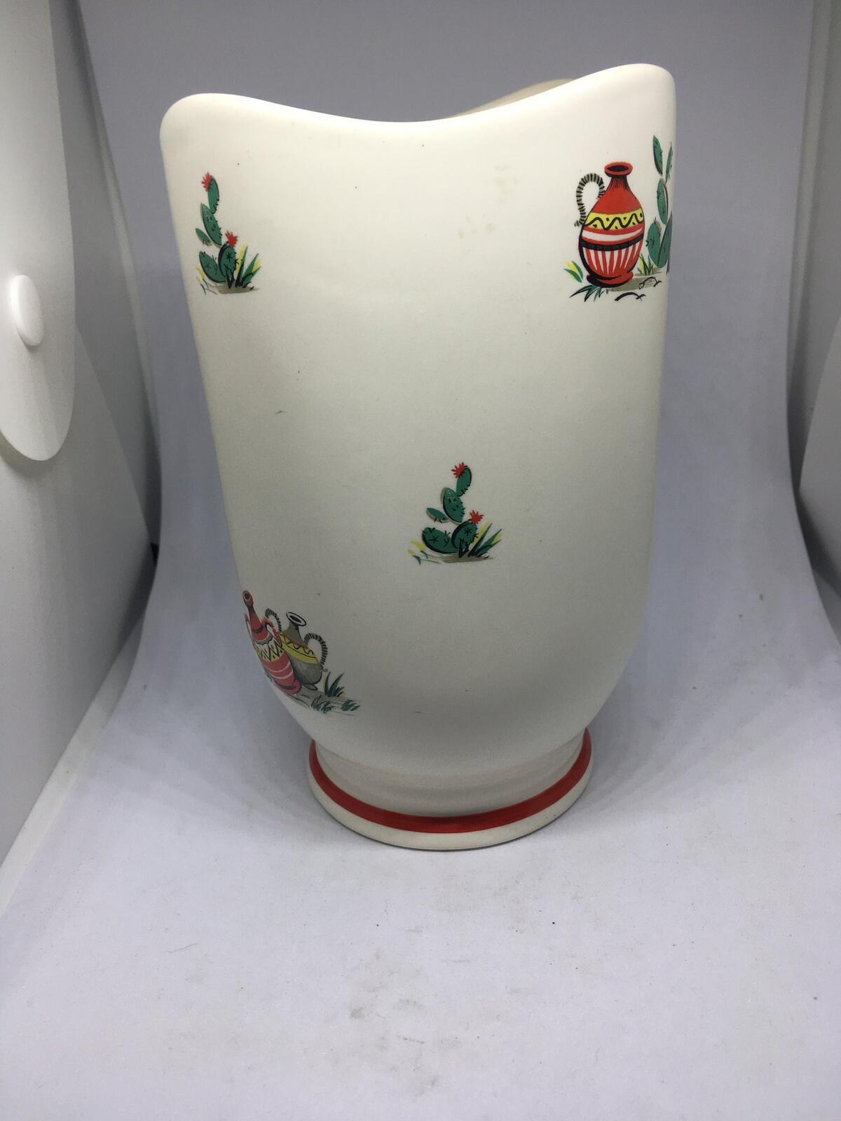 Vintage kitchen utensil holder vase. 'Little Pedro' Crown Ducal Ware 292.