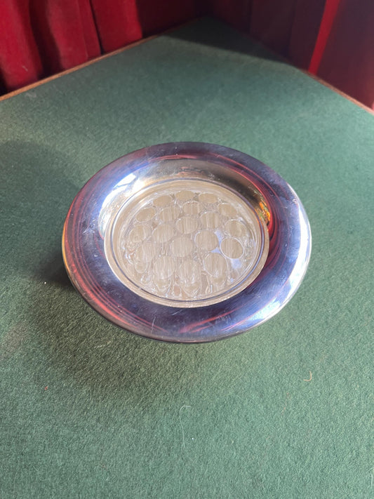 Vintage posy rose bowl. Silver plate round bowl with clear class flower frog.