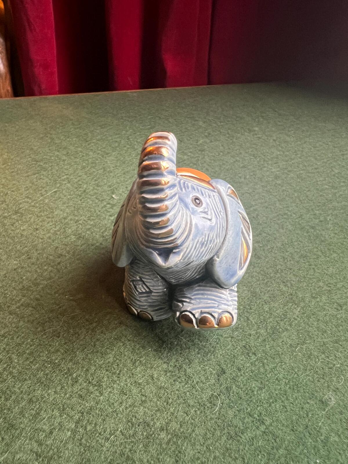 De Rosa Rinconada baby elephant figurine, Stamped . Handcrafted in Uruguay.
