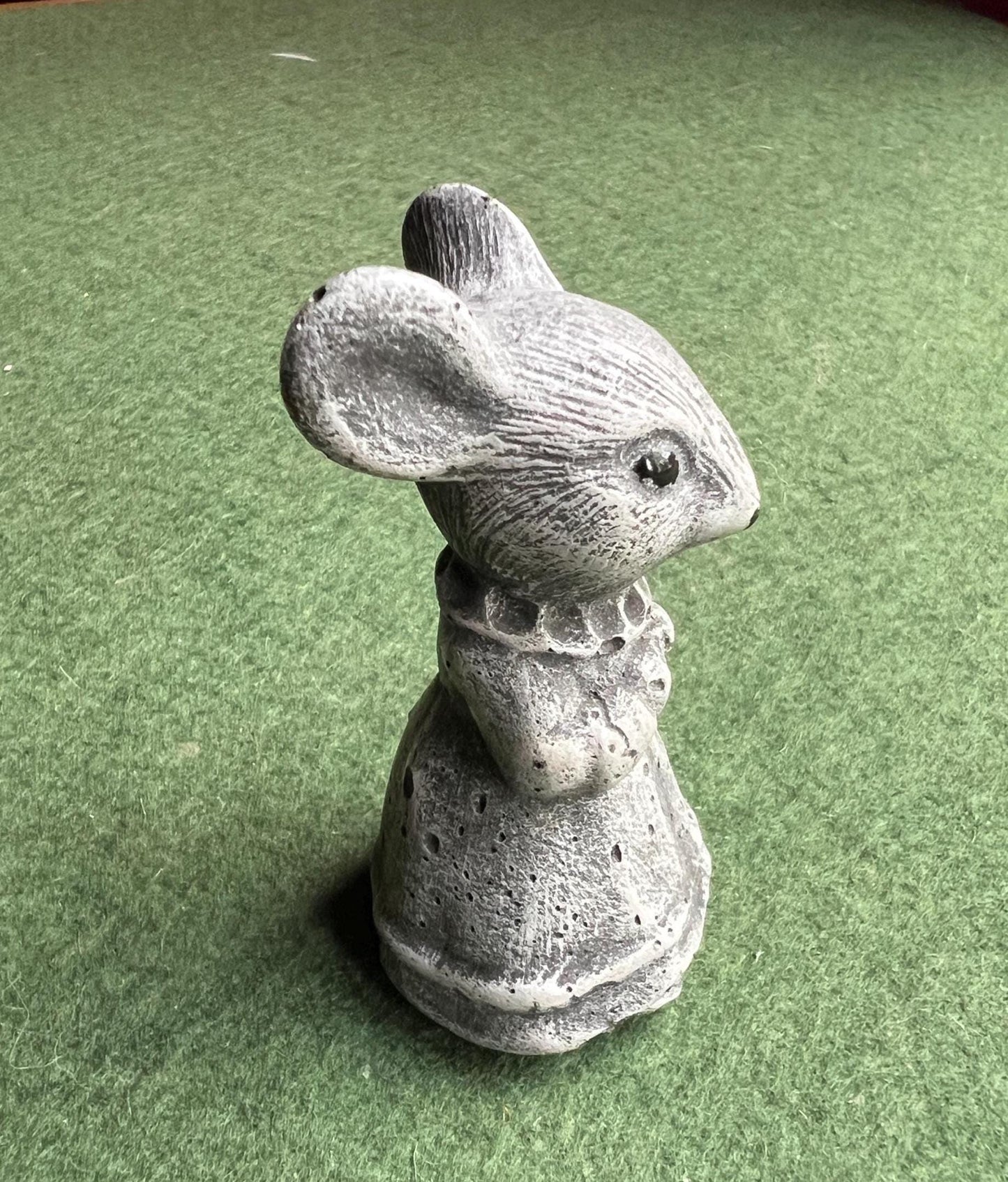 Vintage mouse figurine. Stoneware lava garden ornament.