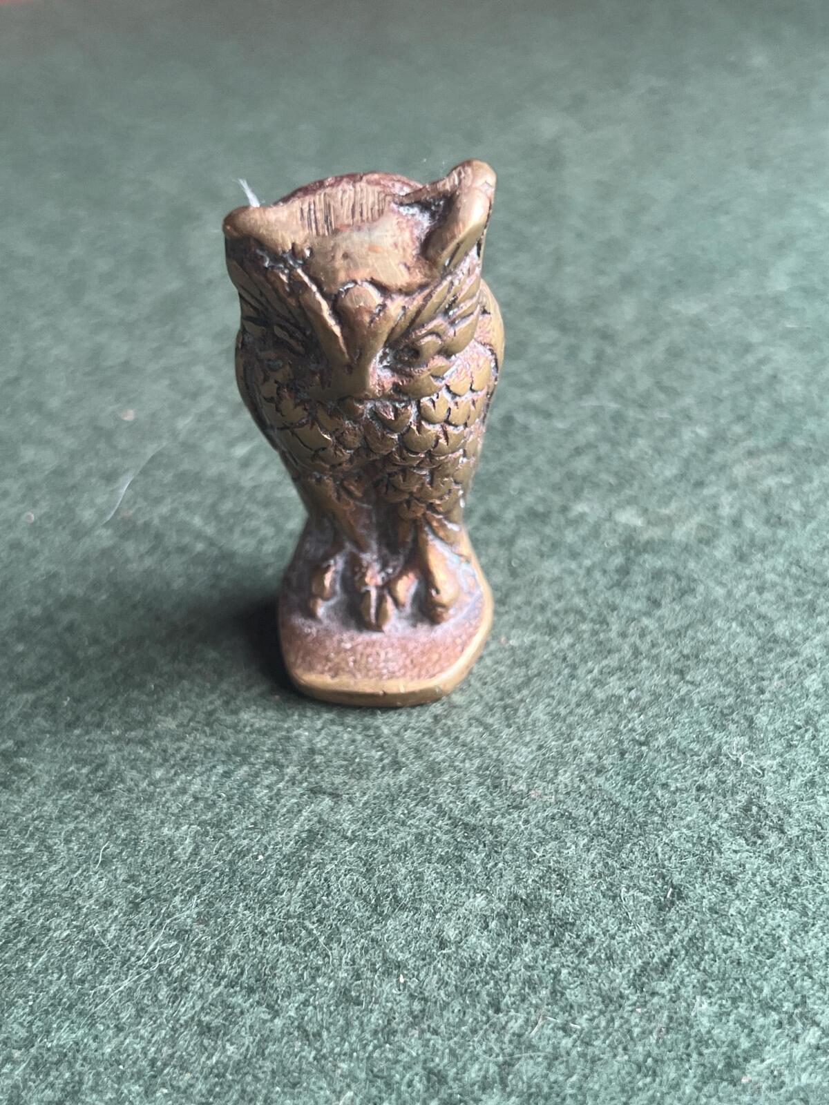 Vintage brass owl figurine. Solid brass owl paperweight. Brass collector gift.