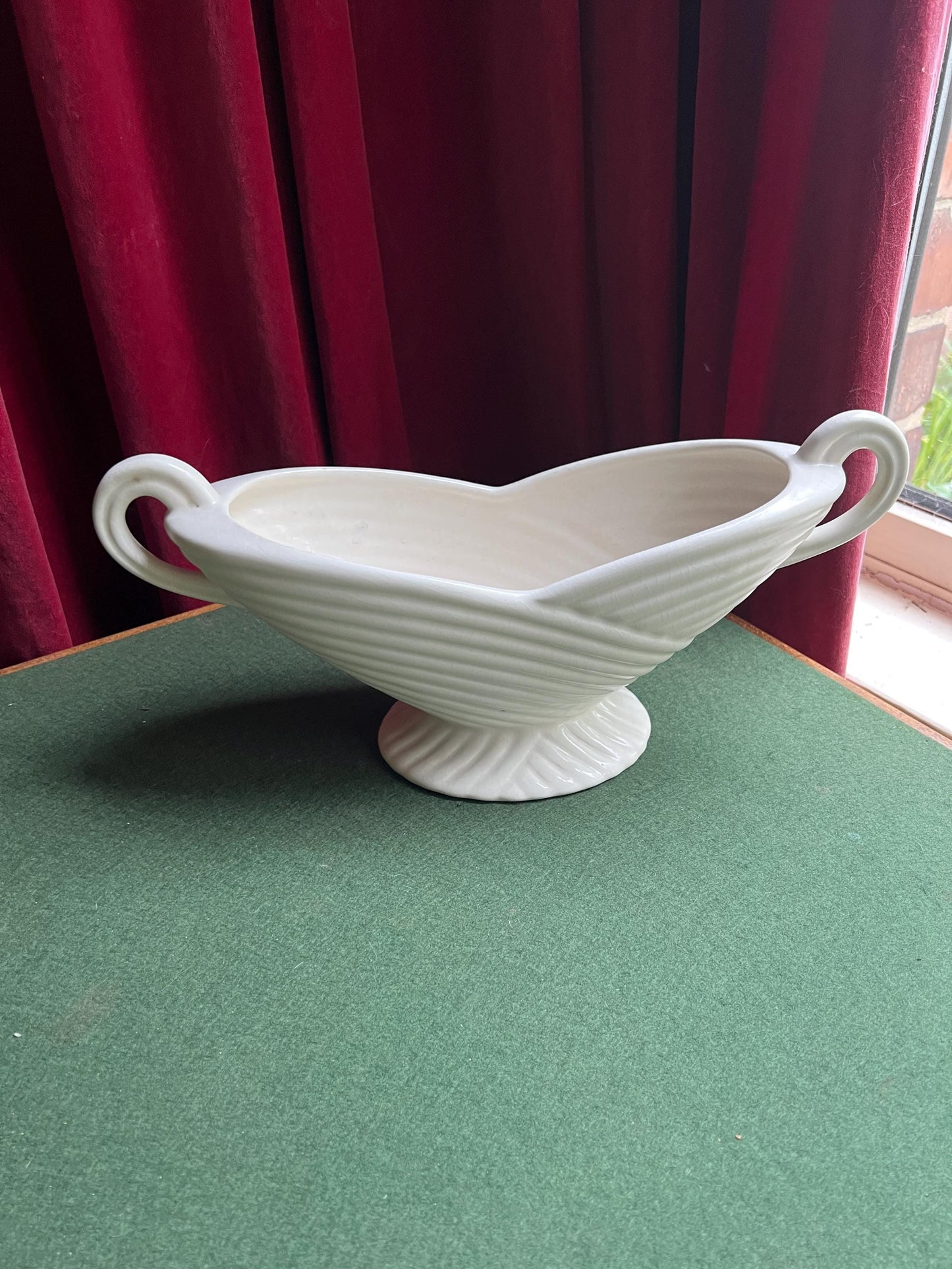1950s Sylvac Rope mantle vase . Soft white glazed Stamped 2280 Made in England.