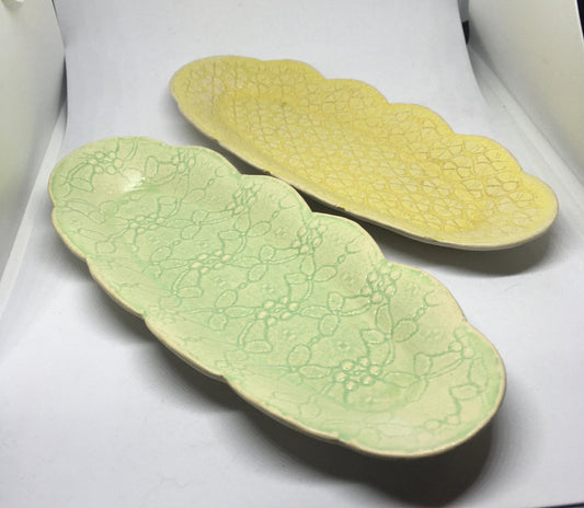 Two beautiful vintage studio pottery trinket dishes.