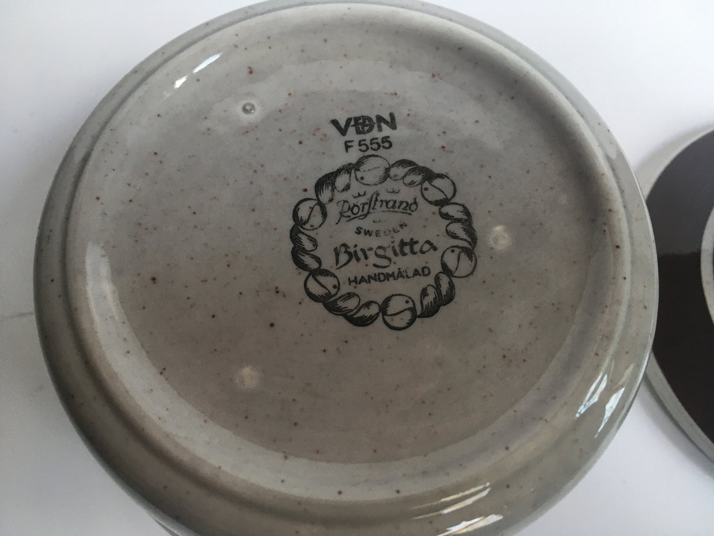 Lidded sugar bowl. Vintage 1970's Swedish Lidded Sugar bowl Stamped Rörstrand BIRGITTA. Design Jackie Lynd.