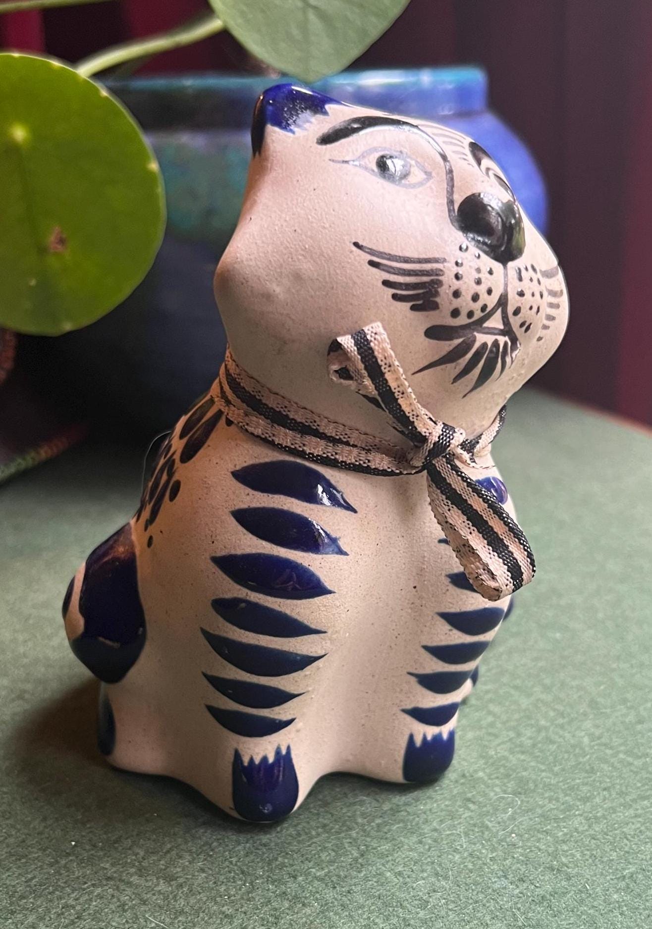 Mexican Tonala cat figurine Marked Mexico.