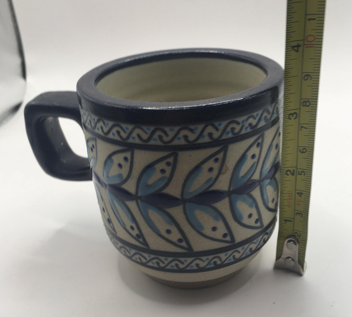 Mexican Studio pottery mug. Servin Mexico 8b