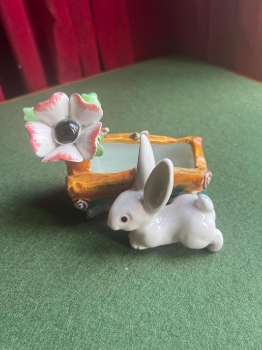Vintage Italian ceramic bunny plant pot. Signed Tarcisio Tosin Vicenza bunny planter. 1950s retro kitsch cactus succulent pot.