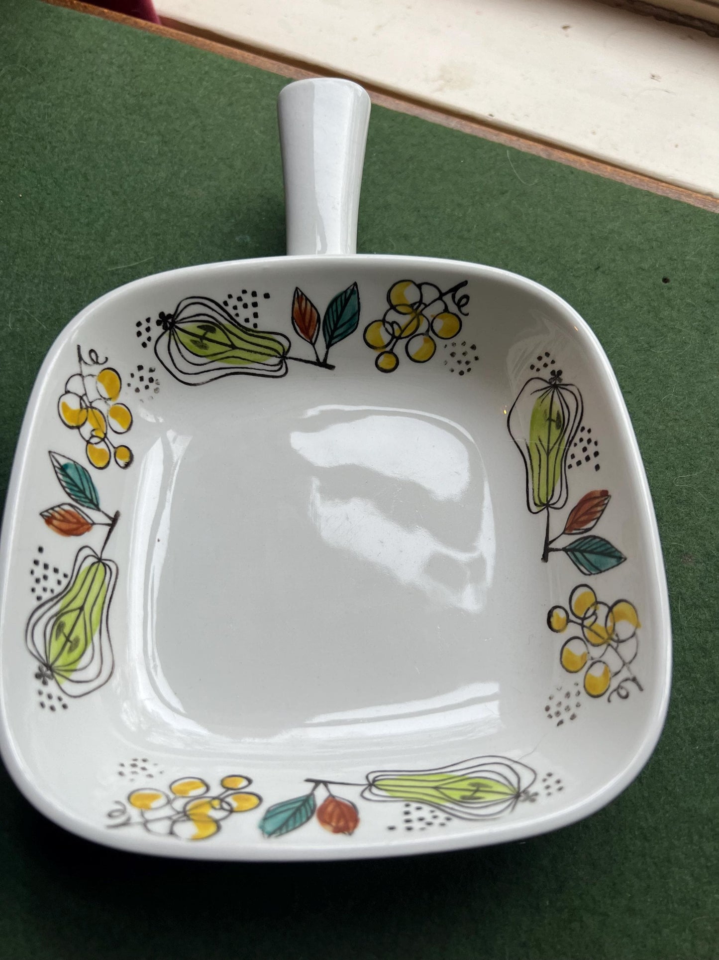 Pair of square Swedish Rörstrand Granada serving dishes.