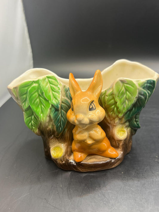 Kitsch posy vase planter. Bunny Rabbit by a log. Stamped Hornsea Fauna.