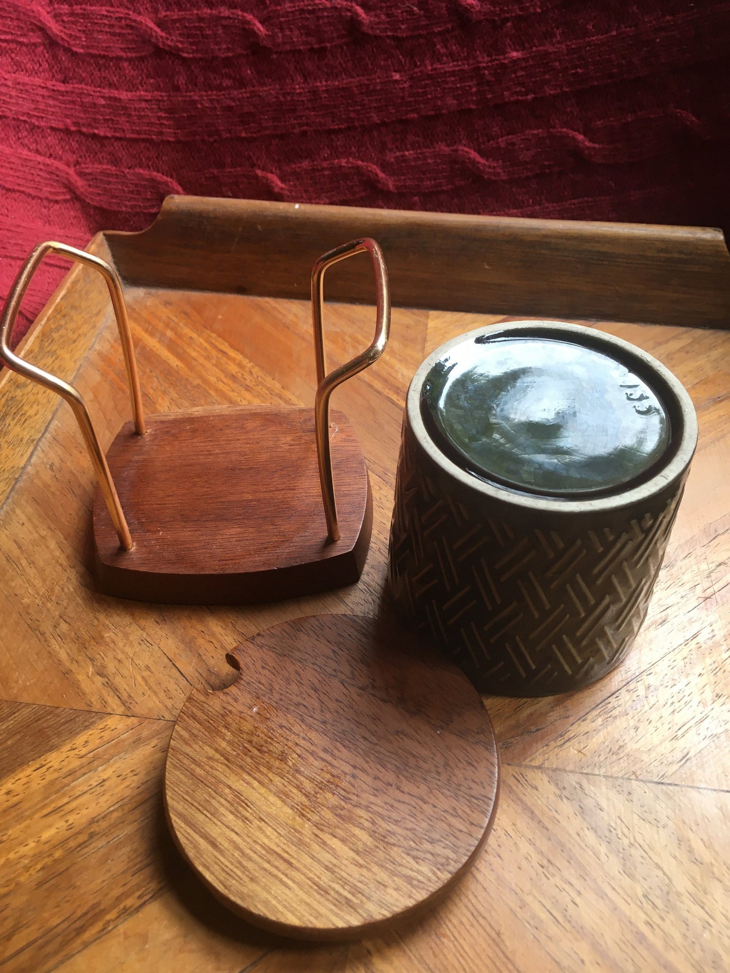Sugar honey pot. Wyncraft Made in England.
