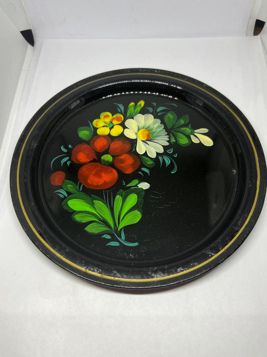 Vintage Russian Toleware Tray. Marked Llena (Yeha) 83 Kon. Hand painted black round tray with beautiful flowers.