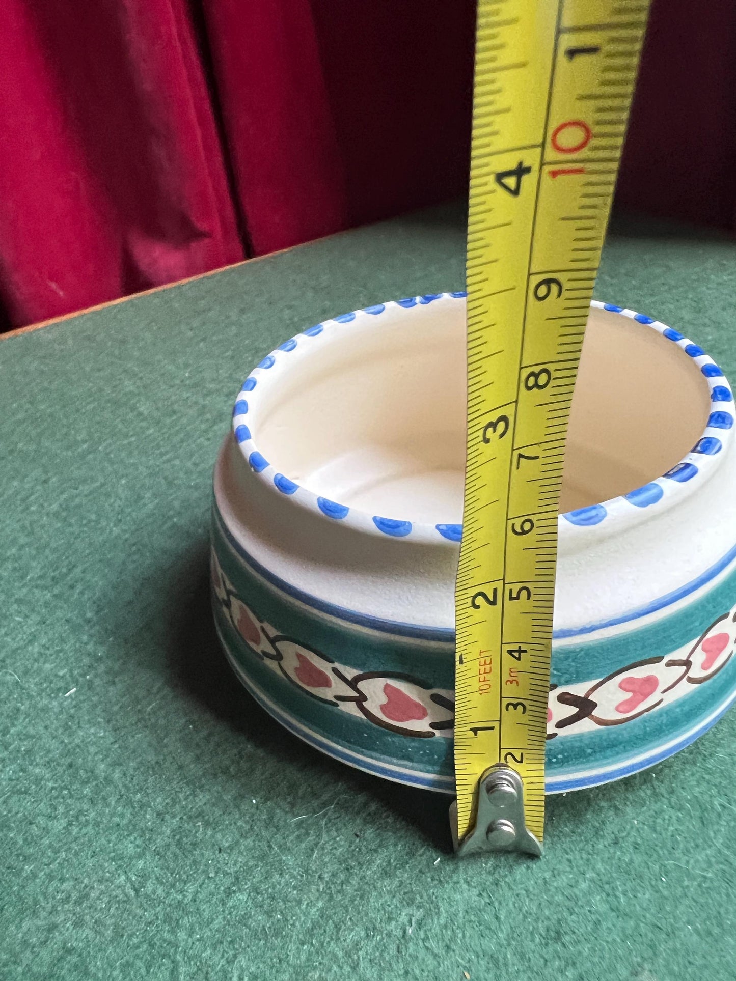 Vintage sugar bowl ceramic trinket ring bowl. Signed Honiton Devon.